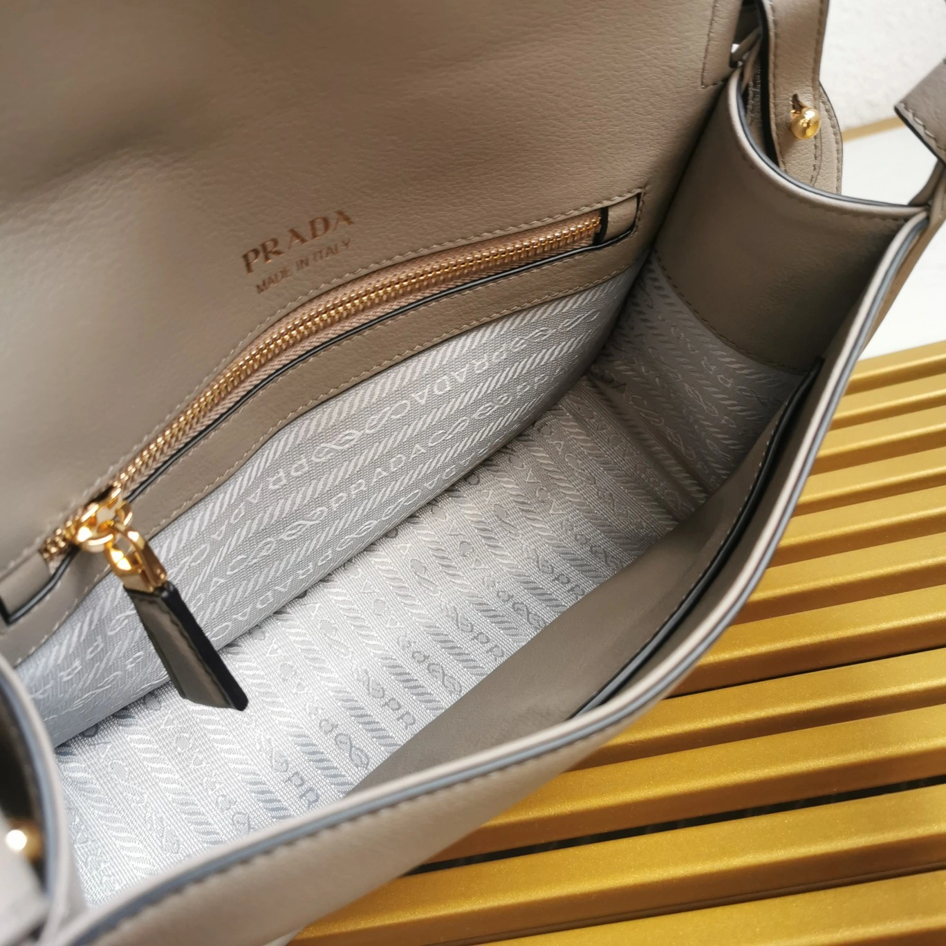 Prada Satchel Bags Contemporary 71642
