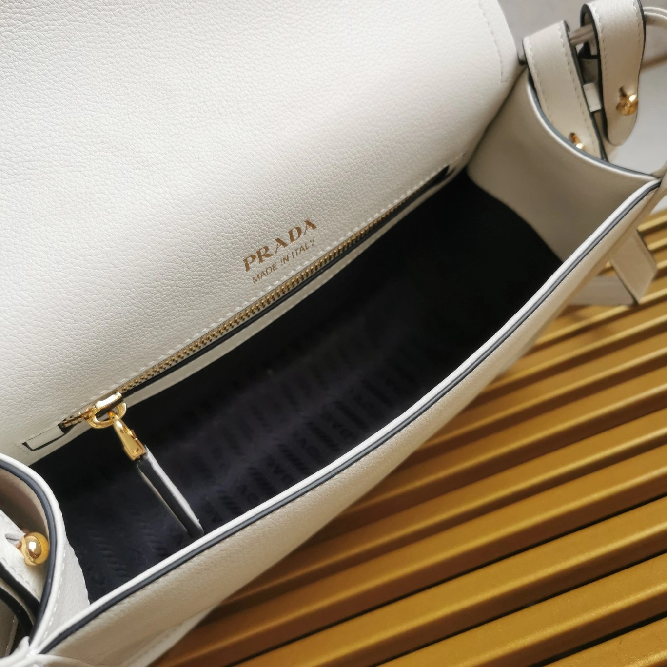 Prada Satchel Bags Affordable 71588