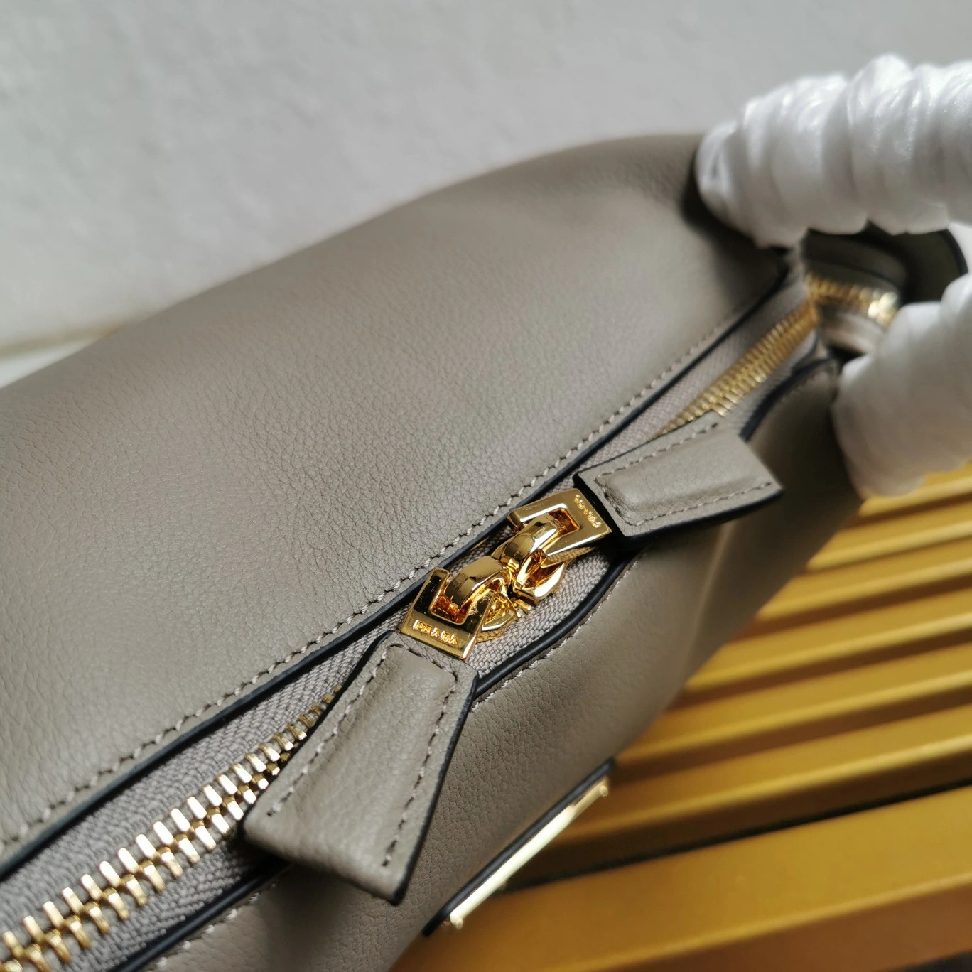 Sophisticated Prada Satchel Bags 71580