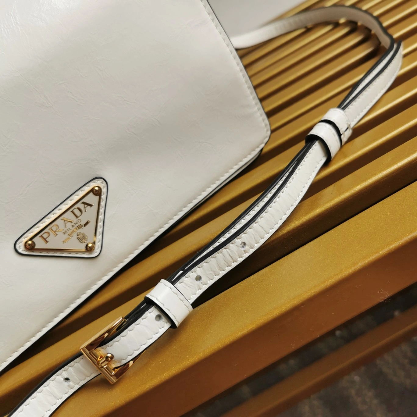 Attractive Prada Satchel Bags 71572