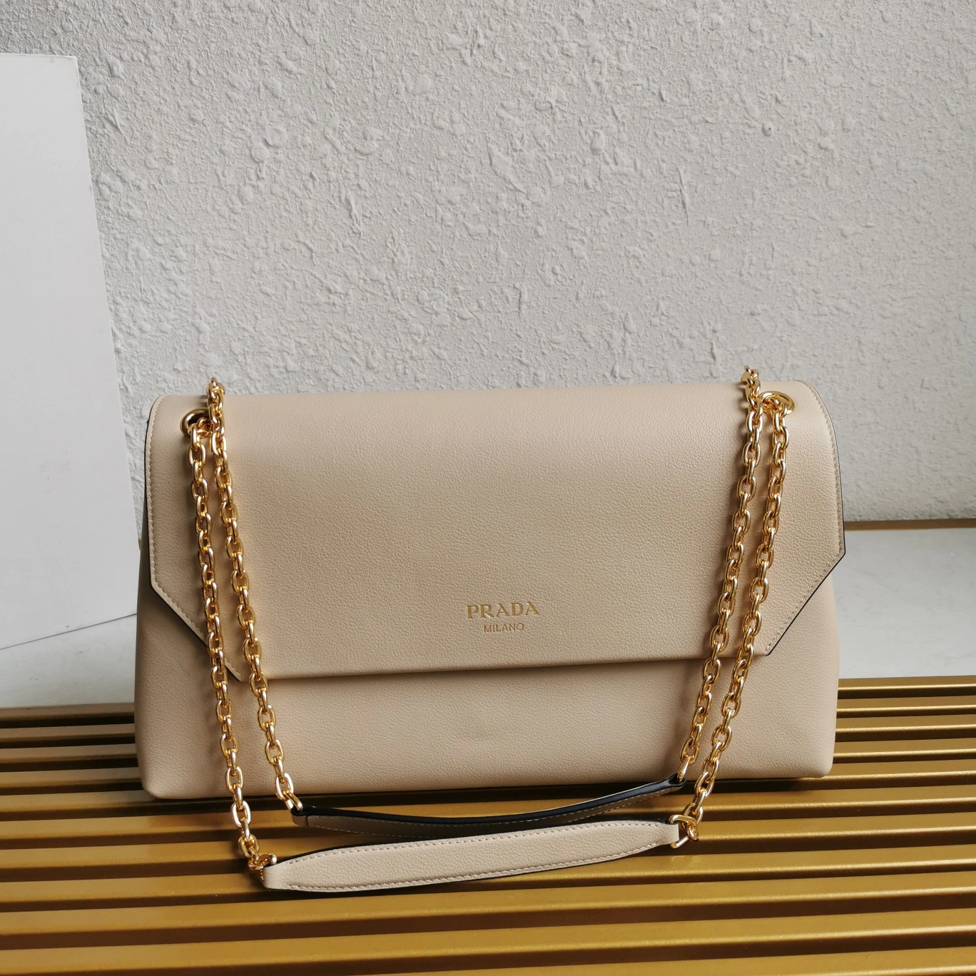 SunProtective Prada Satchel Bags 71570