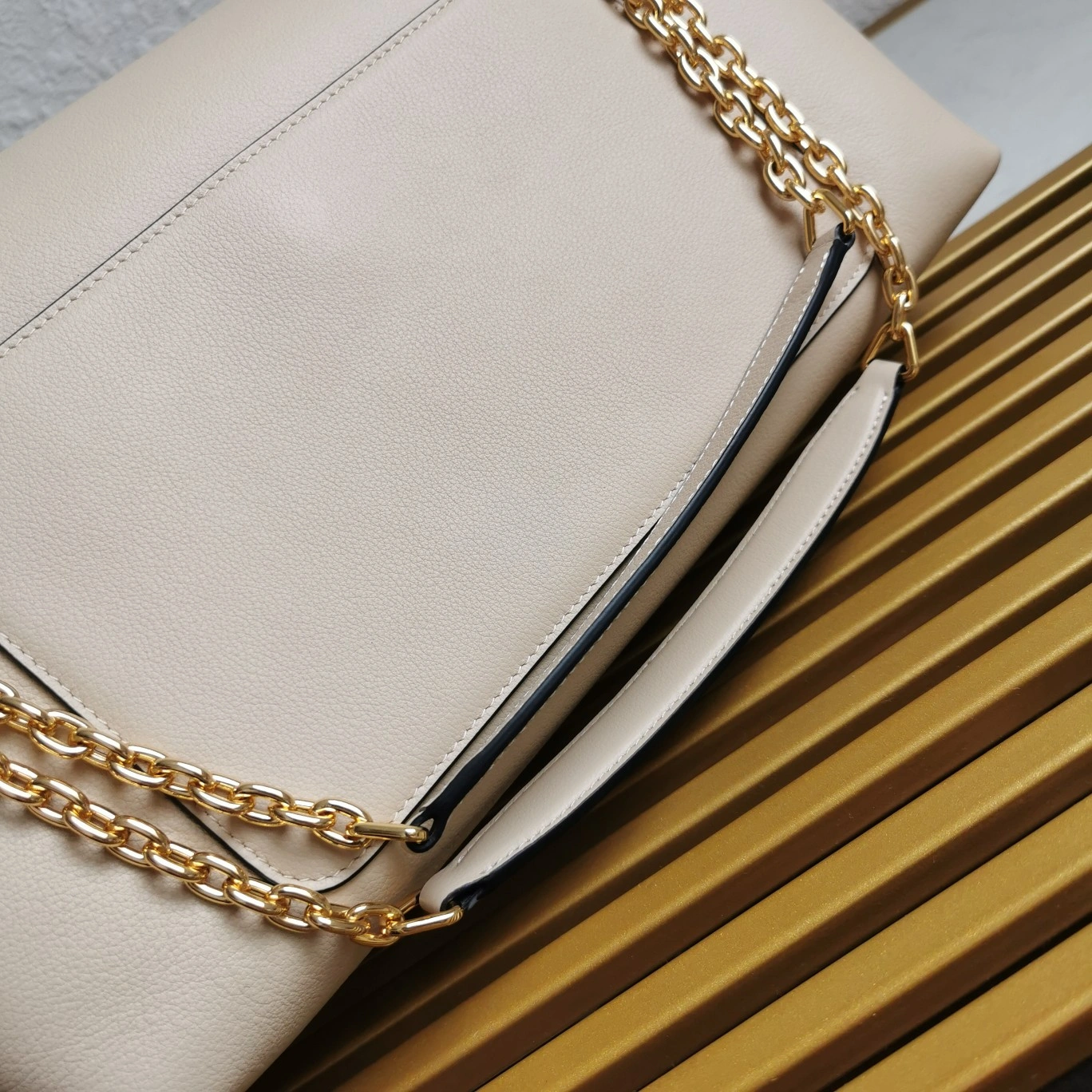 SunProtective Prada Satchel Bags 71570