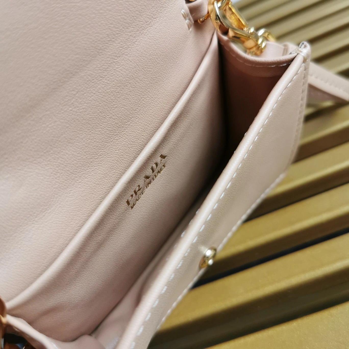 Prada Satchel Bags Lightweight 71608