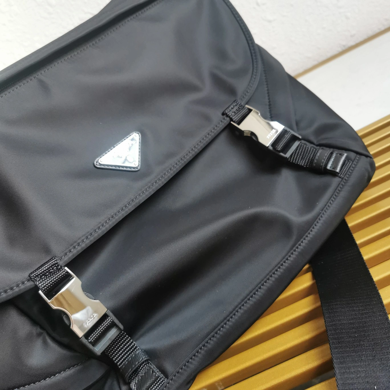 EyeCatching Prada Satchel Bags 71592
