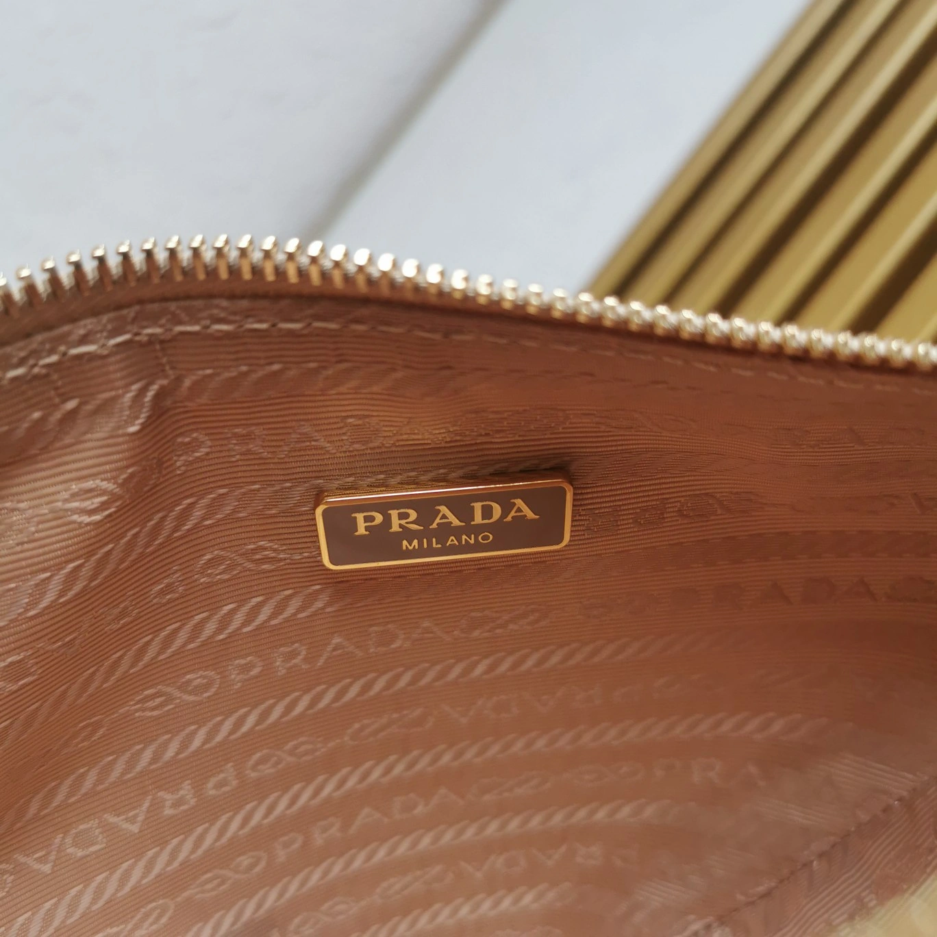 Prada Satchel Bags Attractive 71550
