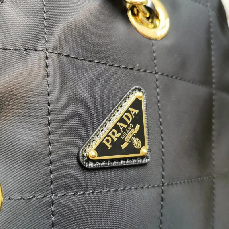 Prada Satchel Bags Breathable 45018
