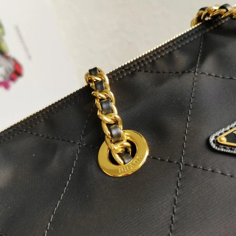Prada Satchel Bags Breathable 45018