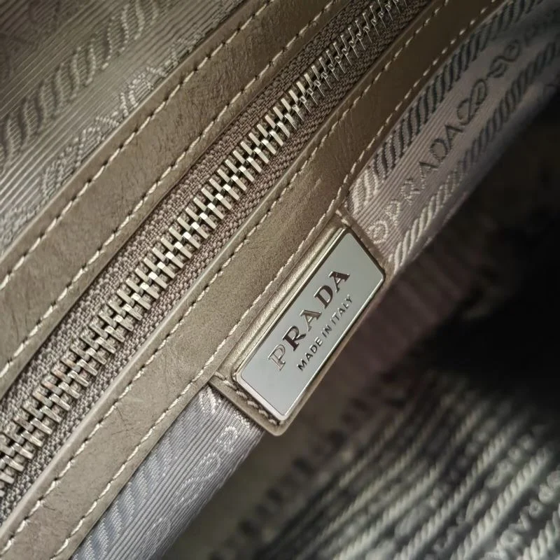 Prada Satchel Bags Breathable 45036