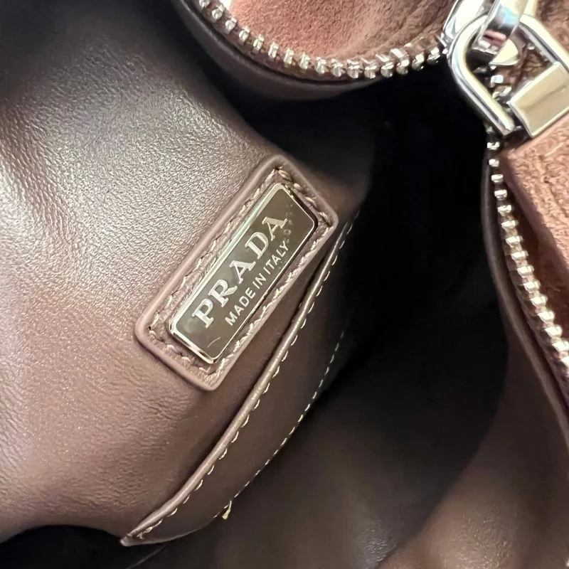 Effortless Prada Satchel Bags 44985