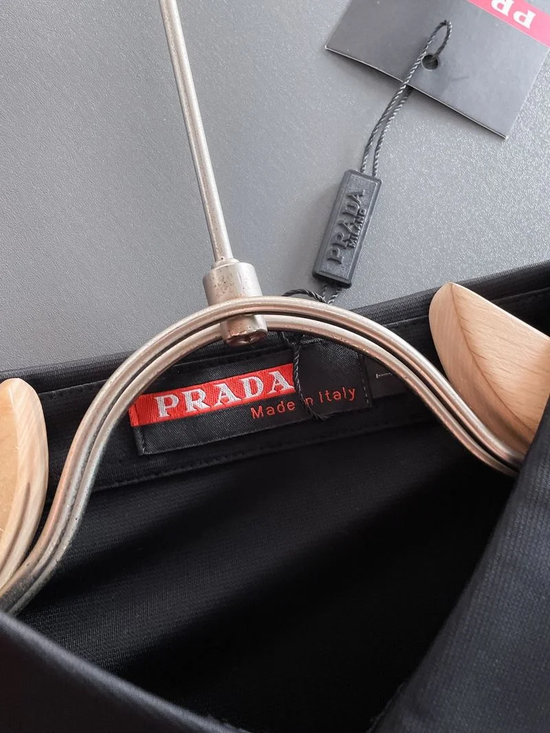 EyeCatching Prada Shirts 168009