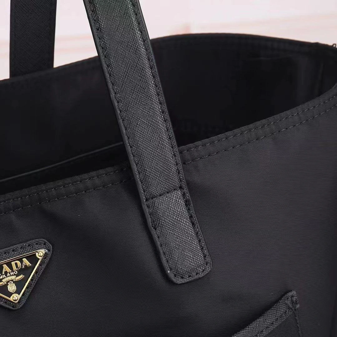 Seasonal Prada Shopping Bags 90614