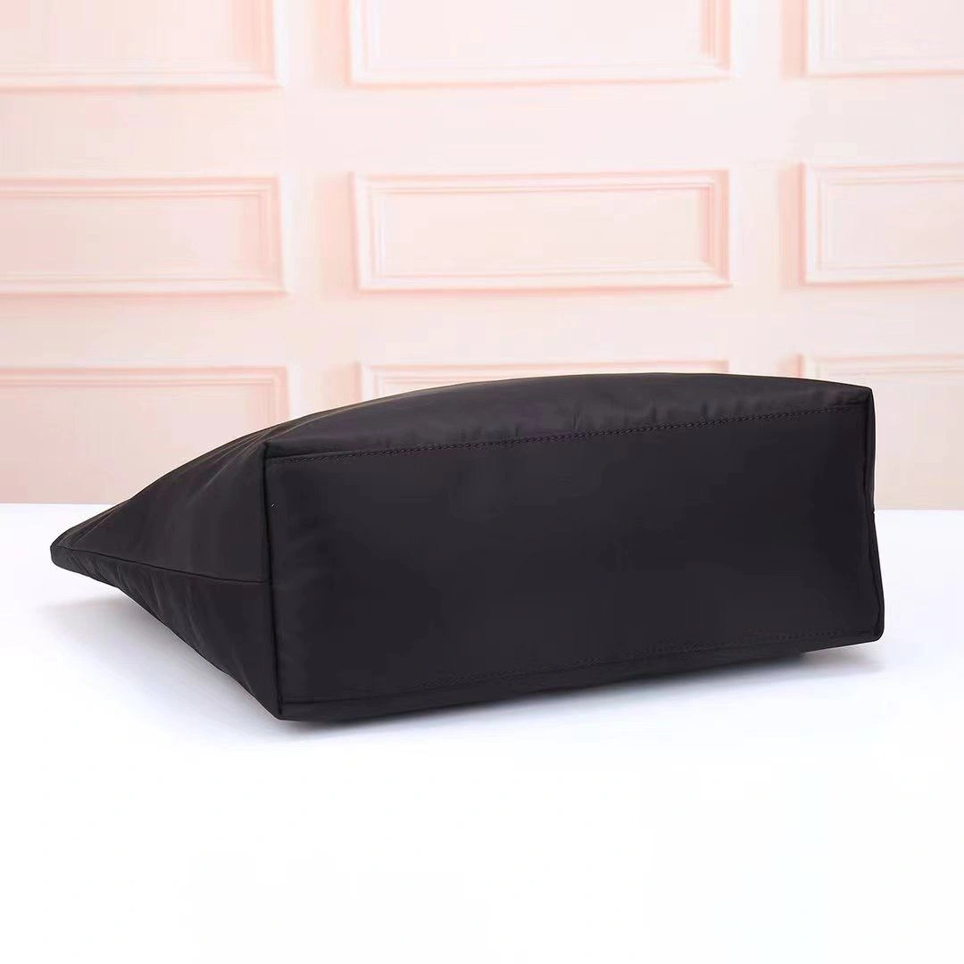 Prada Shopping Bags Snug 90613