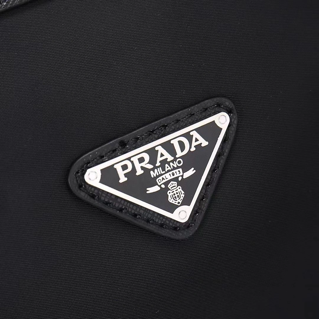 Prada Shopping Bags Snug 90612