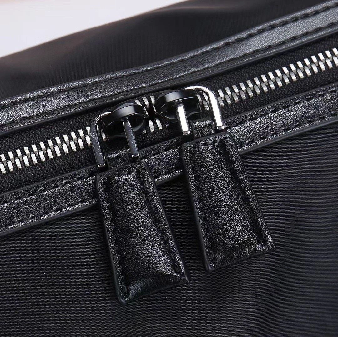 RelaxedFit Prada Shopping Bags 90660