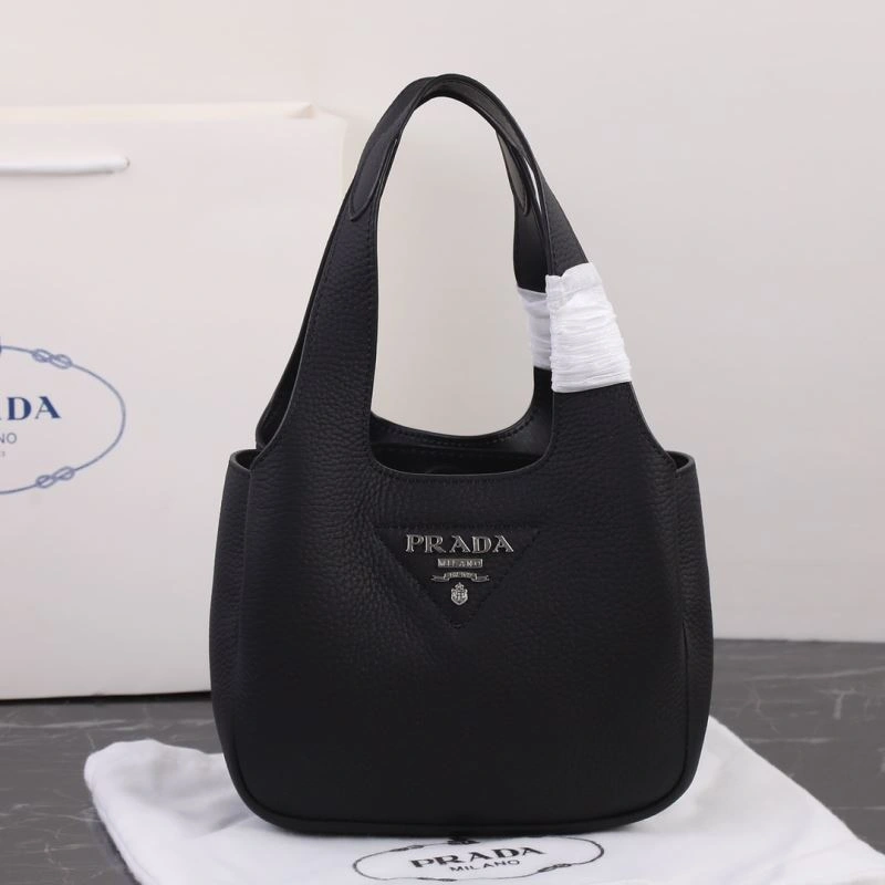 Prada Shopping Bags Effortless 87137