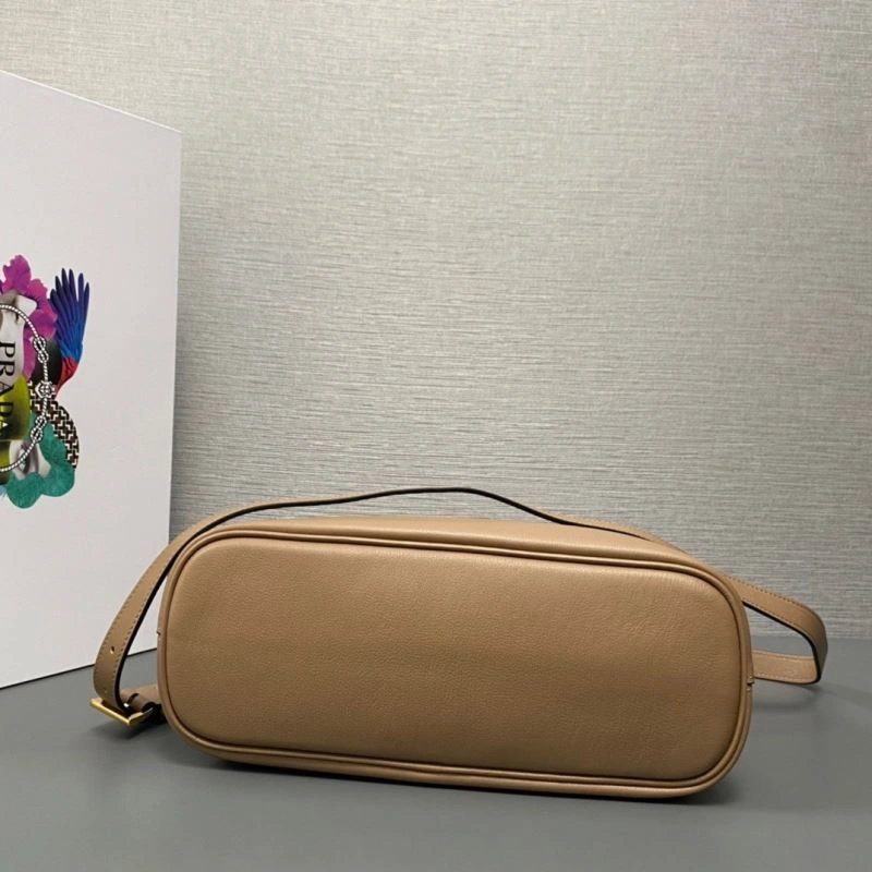 FashionForward Prada Shopping Bags 75040