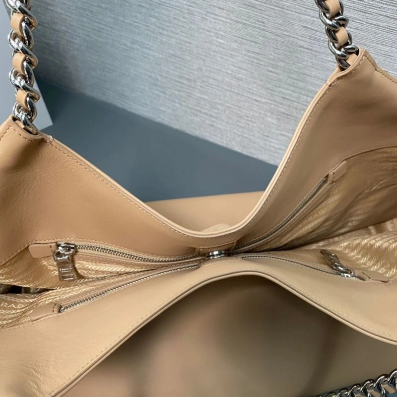 Prada Shopping Bags TechFriendly 75044