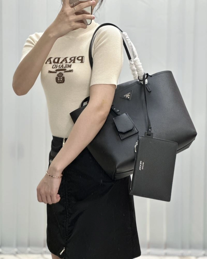 Resilient Prada Shopping Bags 75018