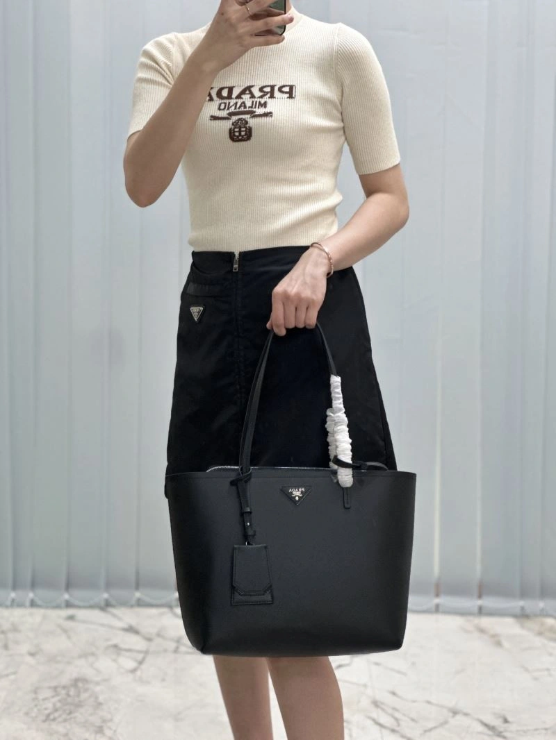 Resilient Prada Shopping Bags 75018