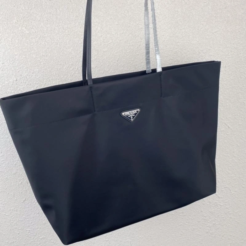 Casual Prada Shopping Bags 75003