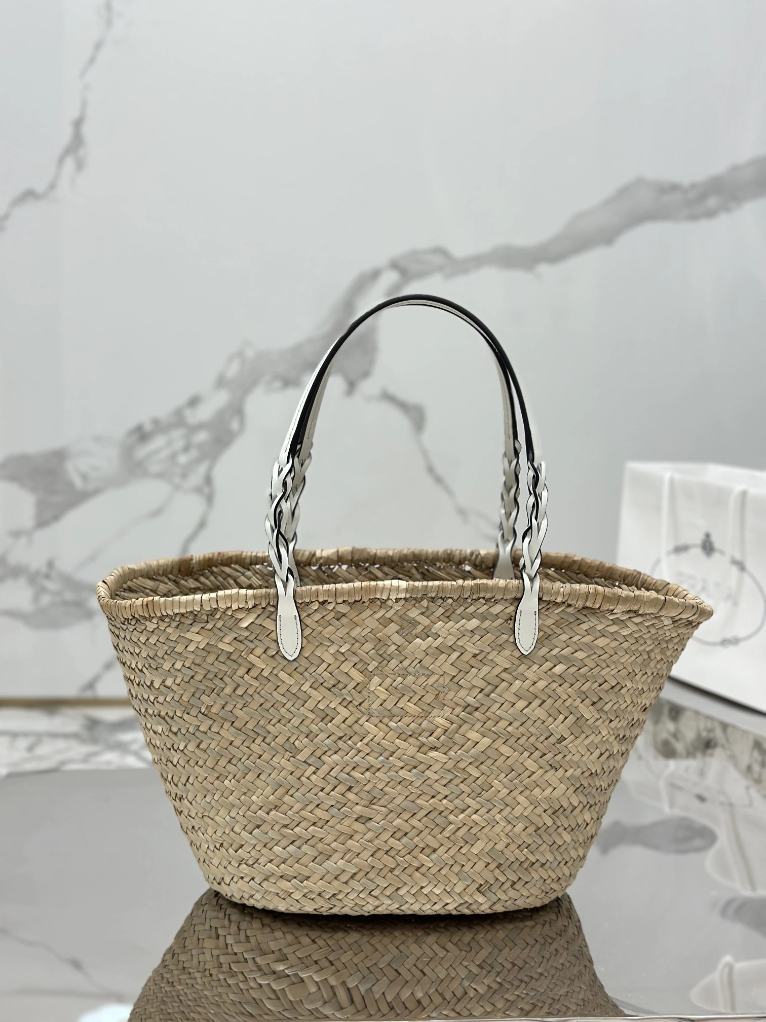 EyeCatching Prada Shopping Bags 73650
