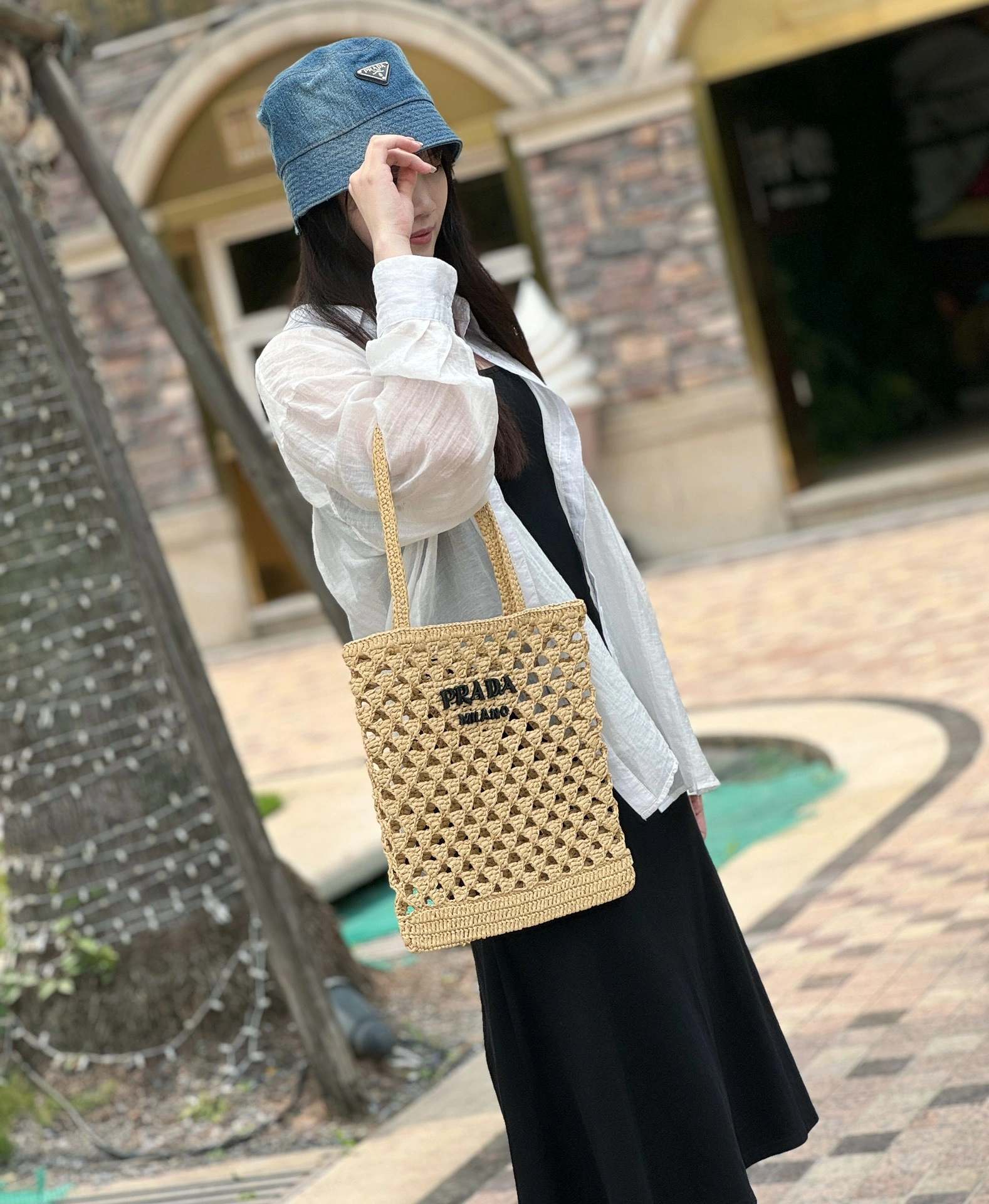 Neat Prada Shopping Bags 73652