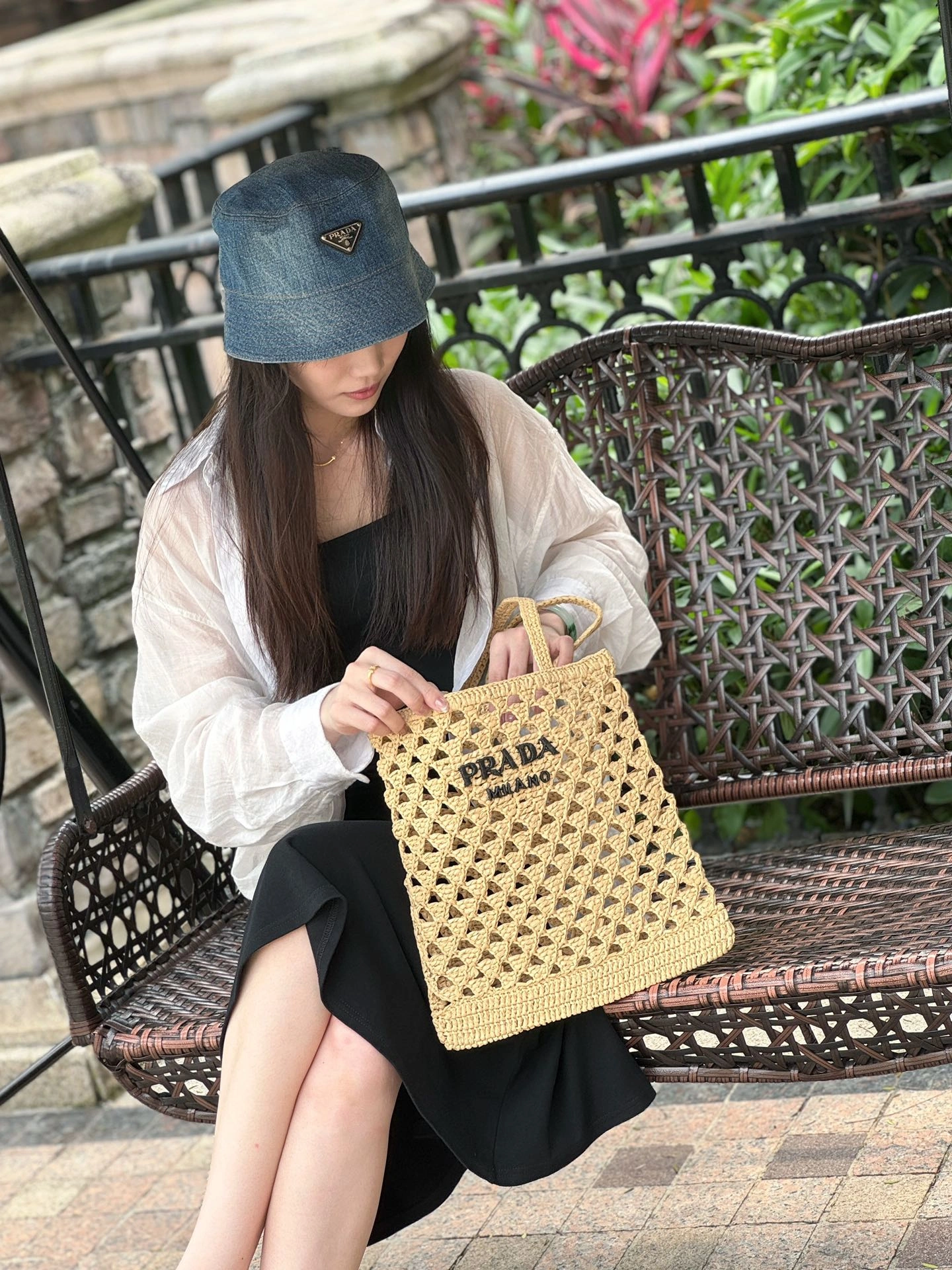 Neat Prada Shopping Bags 73652