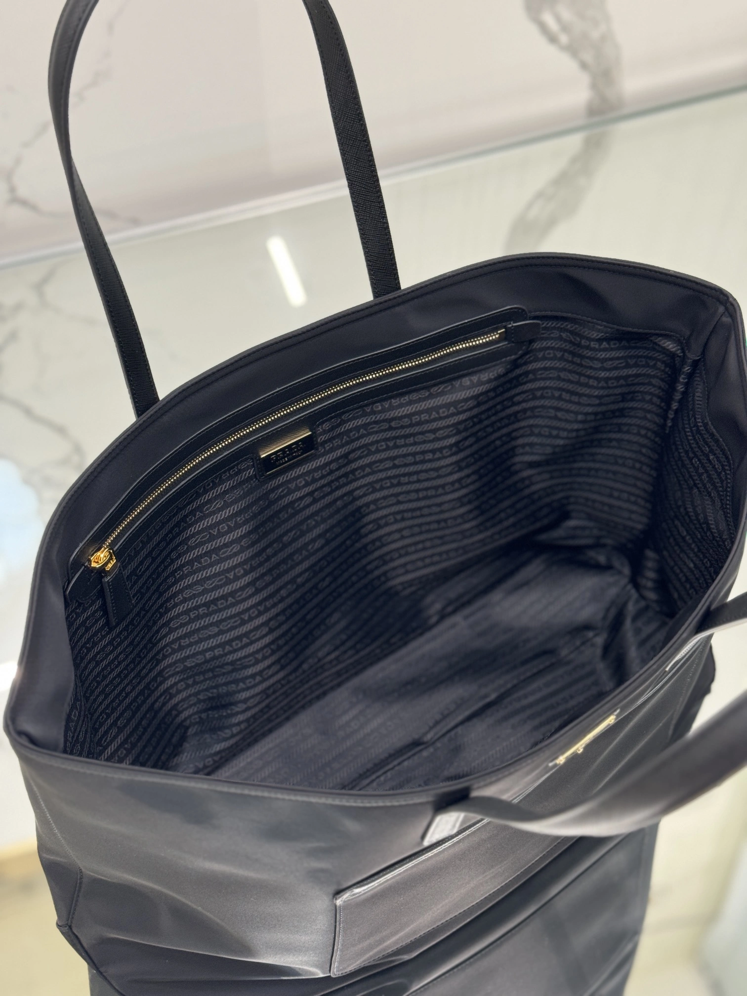 Prada Shopping Bags UrbanStyle 73646