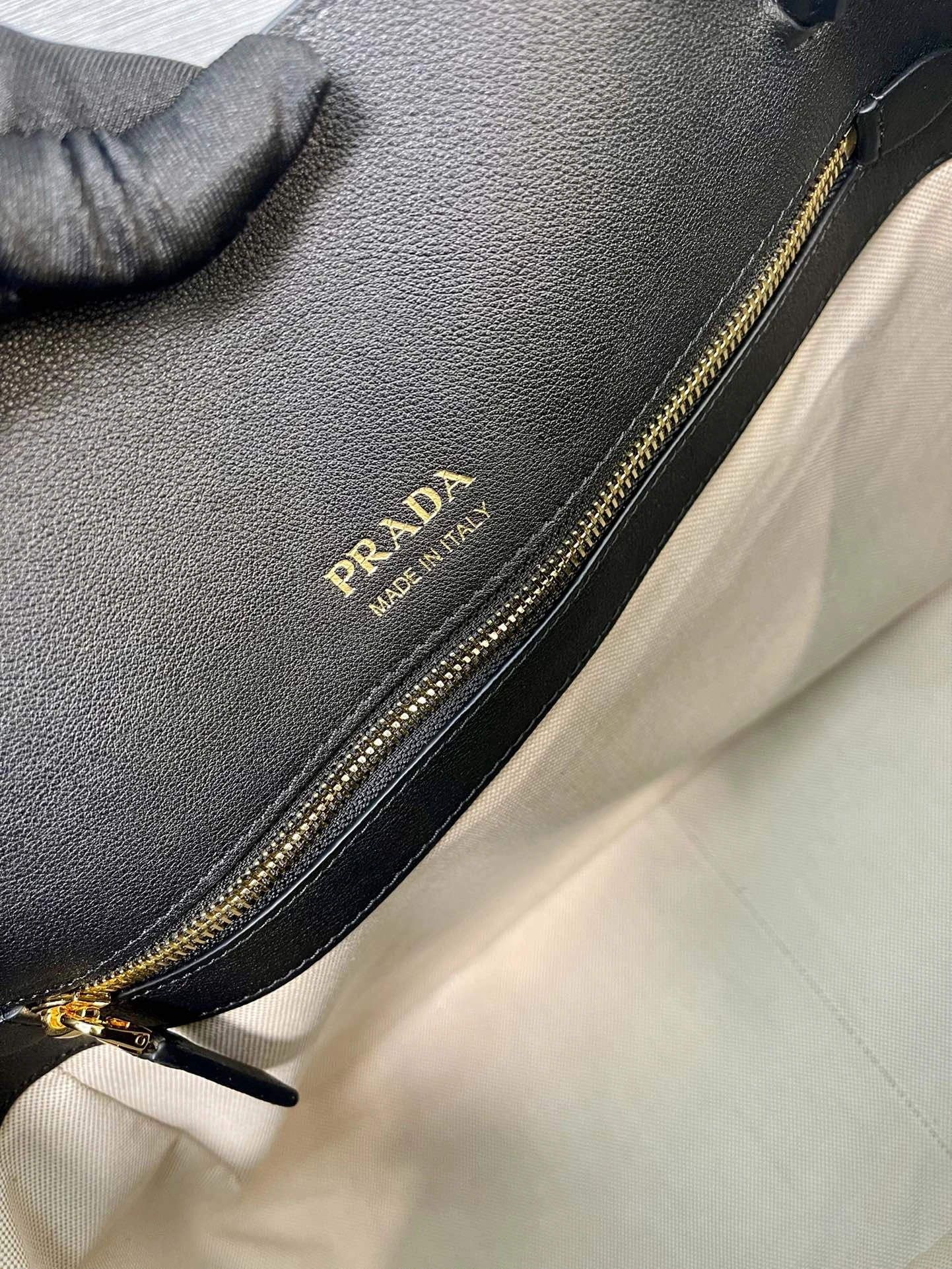 Trendy Prada Shopping Bags 71644