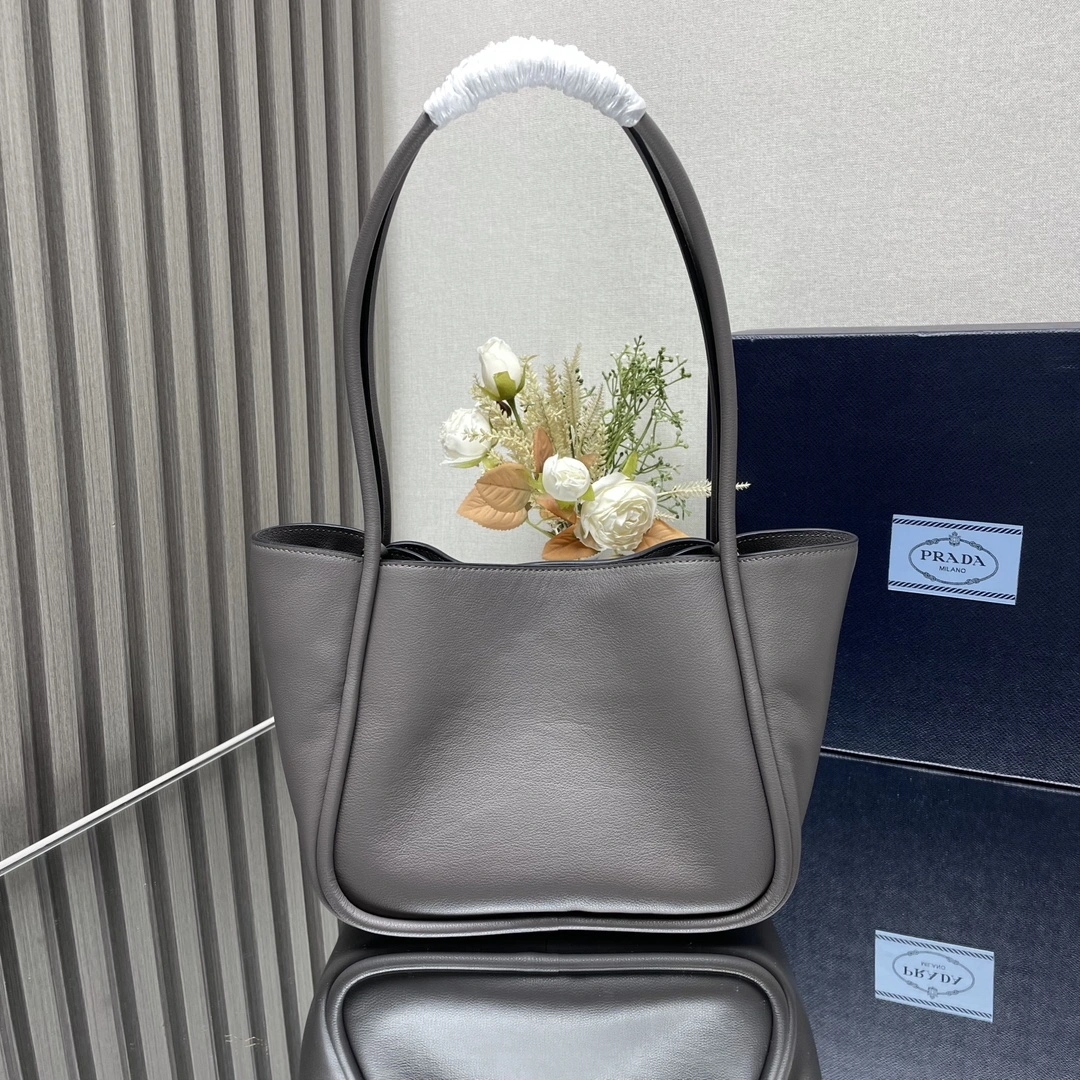 Prada Shopping Bags Modern 71669