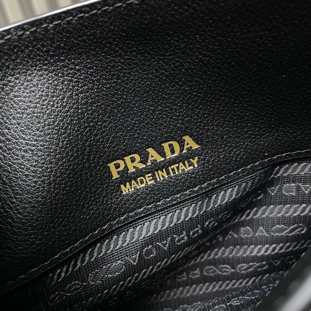 Prada Shopping Bags Unisex 71635