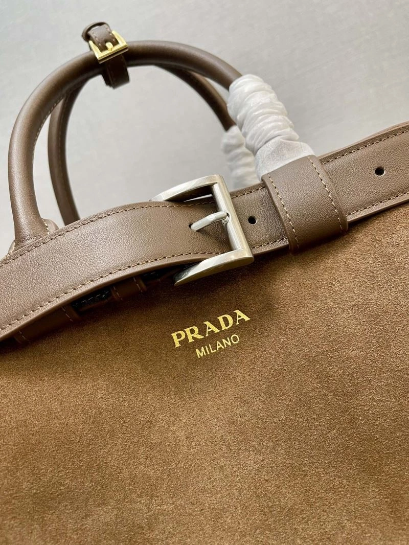 WellDesigned Prada Shopping Bags 66491