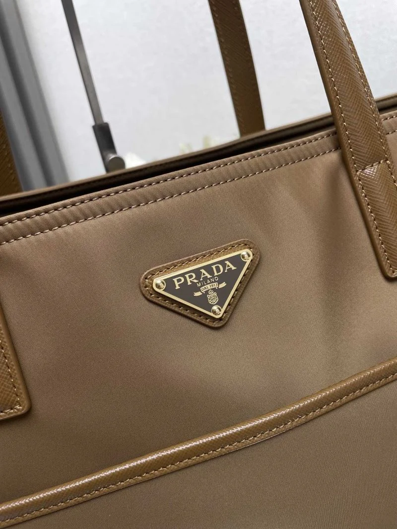 Prada Shopping Bags Effortless 45131