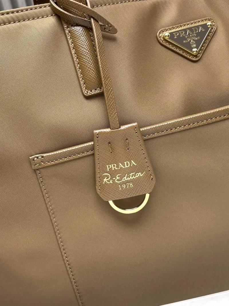 Prada Shopping Bags Effortless 45131