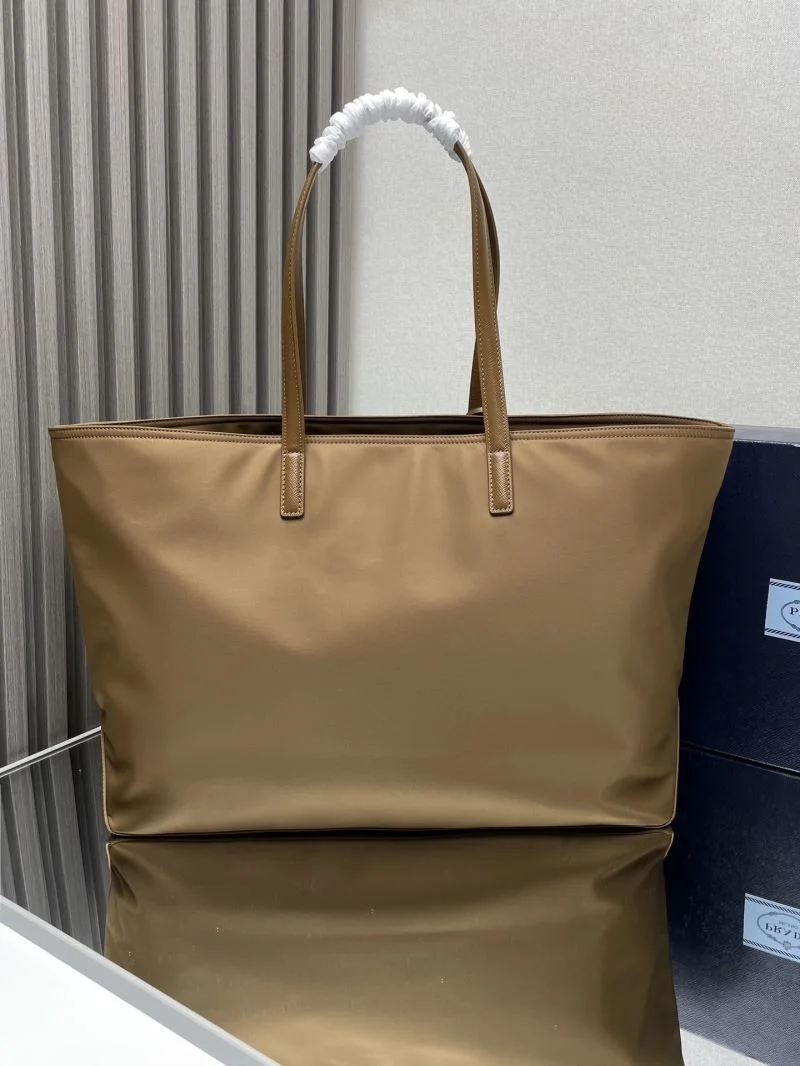Prada Shopping Bags Effortless 45131