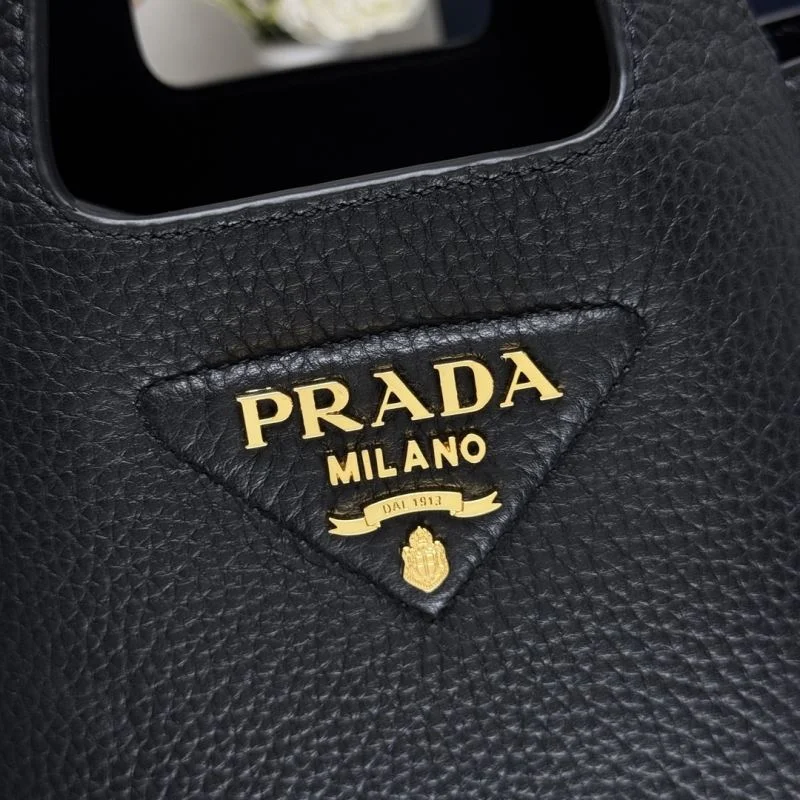 Trendy Prada Shopping Bags 45123