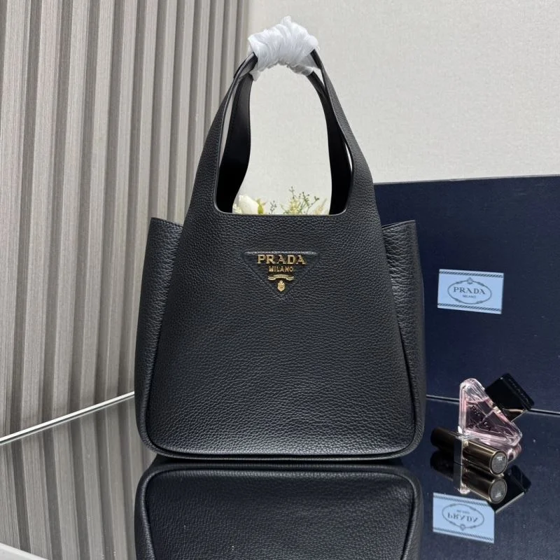 Snug Prada Shopping Bags 45114