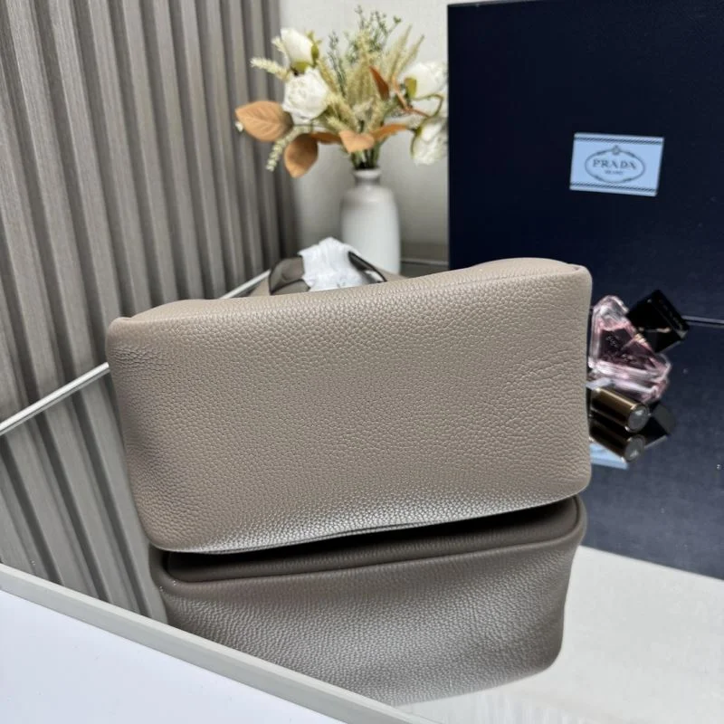 Soft Prada Shopping Bags 45119