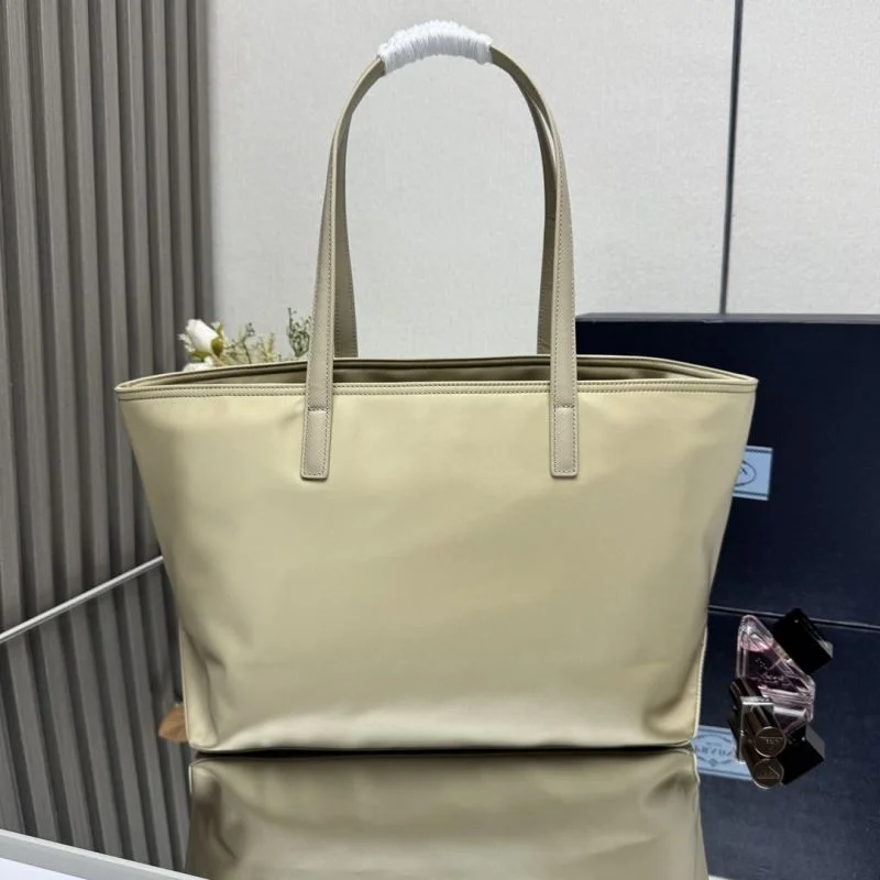 WrinkleFree Prada Shopping Bags 45158
