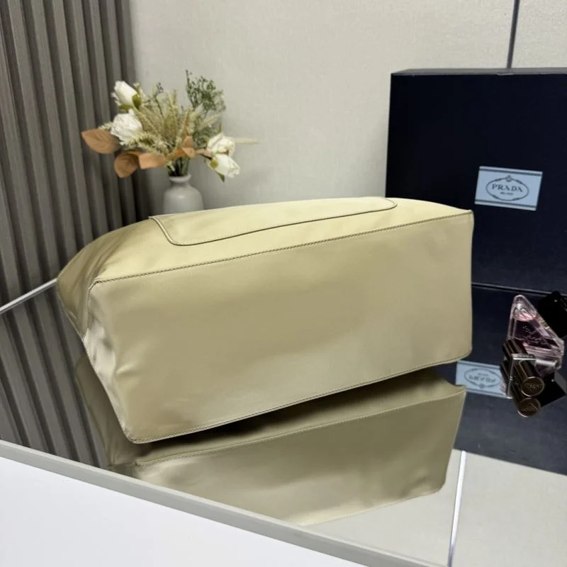 WrinkleFree Prada Shopping Bags 45158