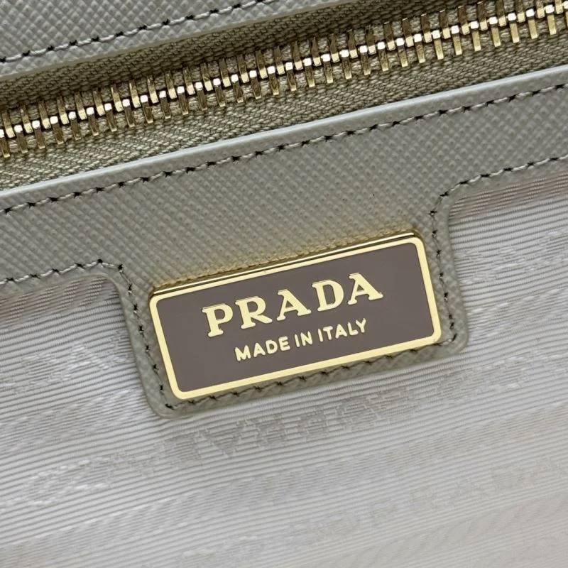 WrinkleFree Prada Shopping Bags 45158