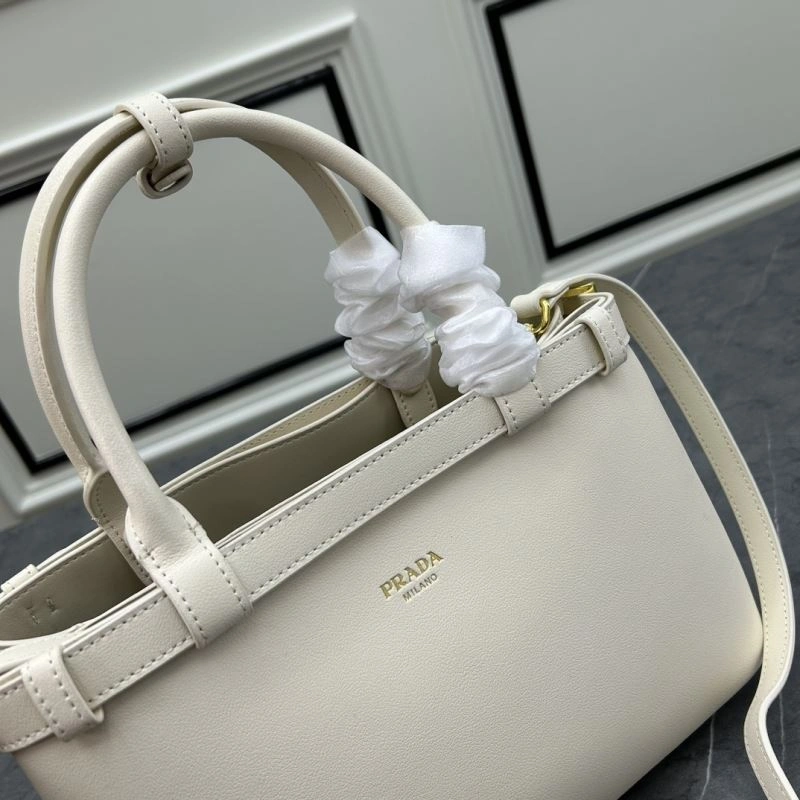 Casual Prada Shopping Bags 82700