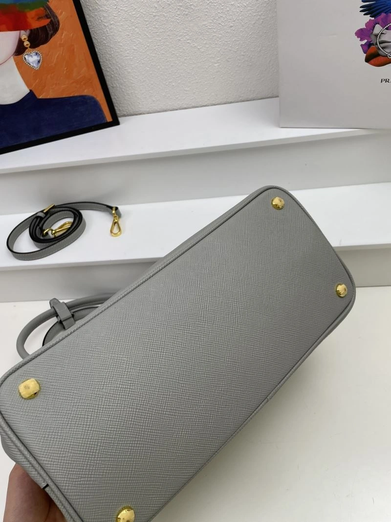 Prada Shopping Bags FashionForward 82720