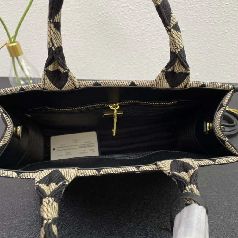 Prada Shopping Bags Durable 82718