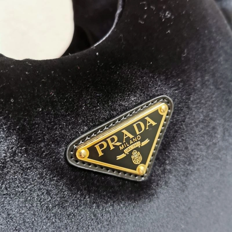 GoAnywhere Prada Shopping Bags 74820