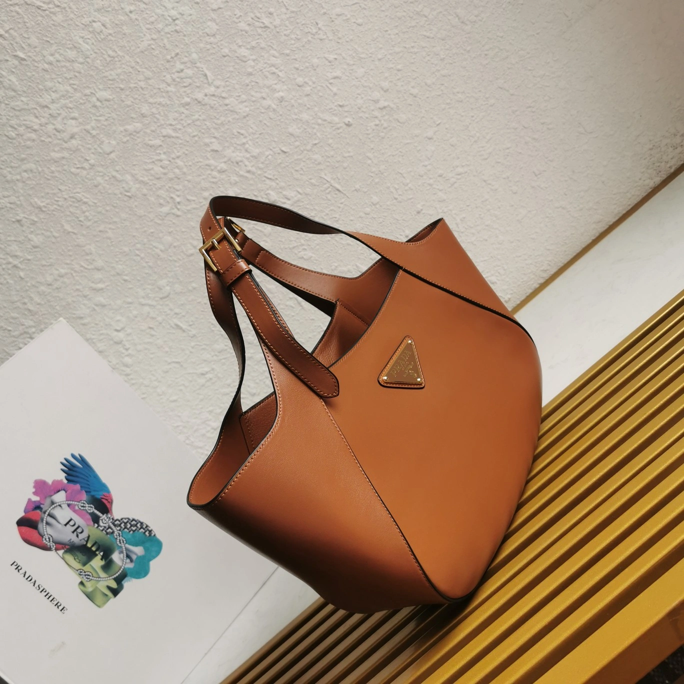 Prada Shopping Bags ModernLook 73611