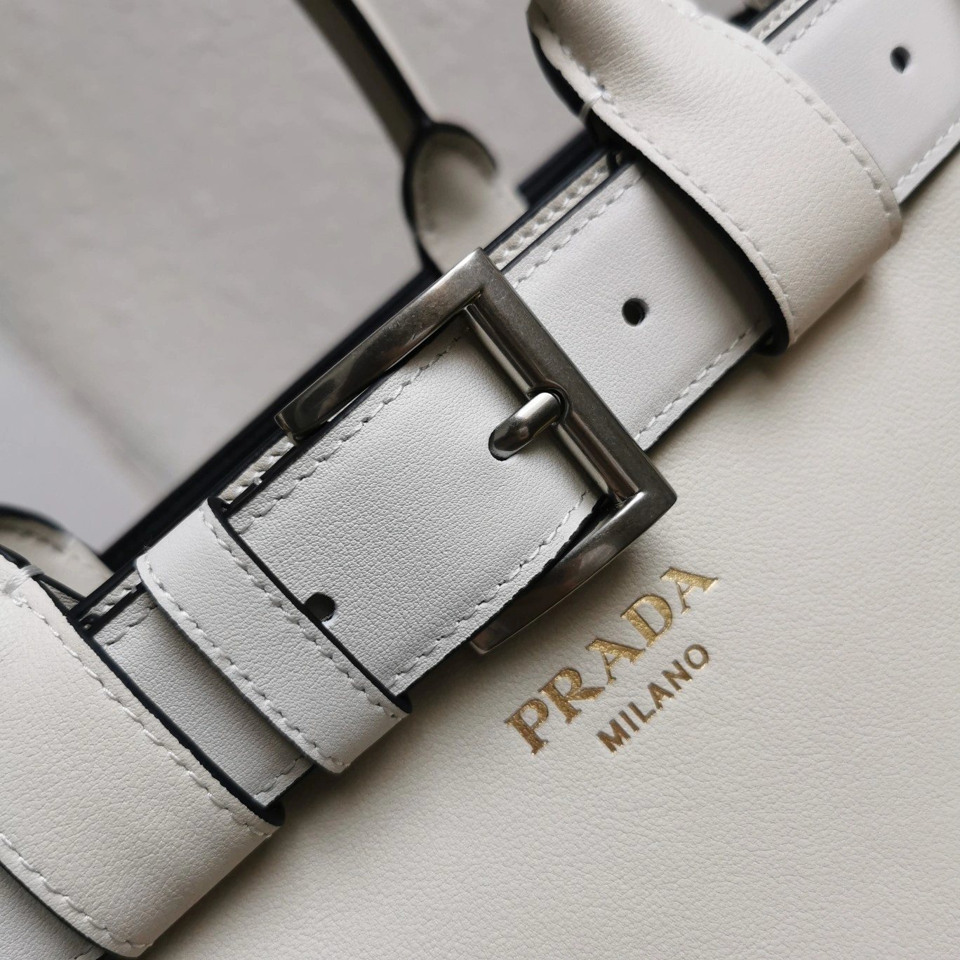 Prada Shopping Bags WrinkleFree 73598