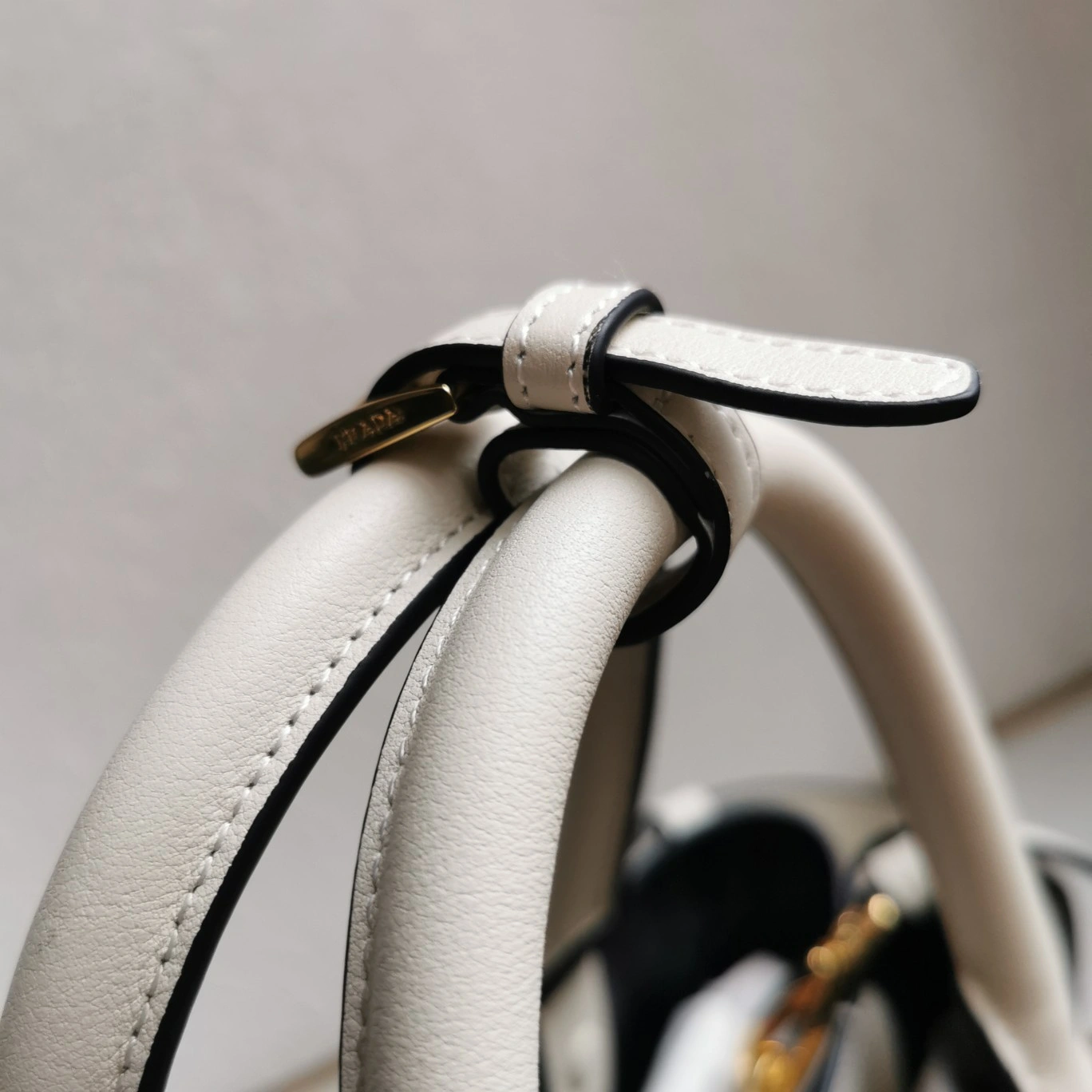 Prada Shopping Bags WrinkleFree 73598