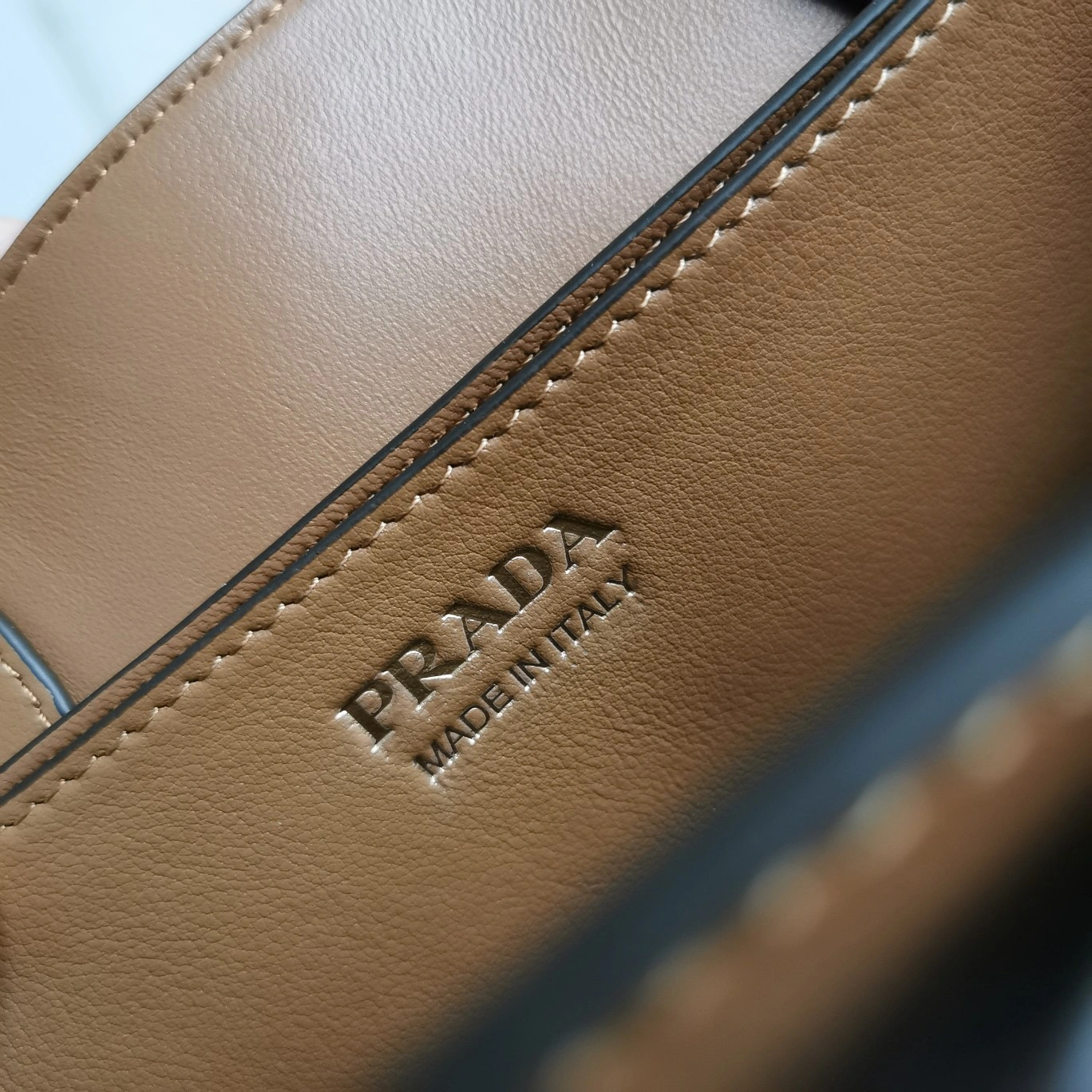 RelaxedFit Prada Shopping Bags 73606