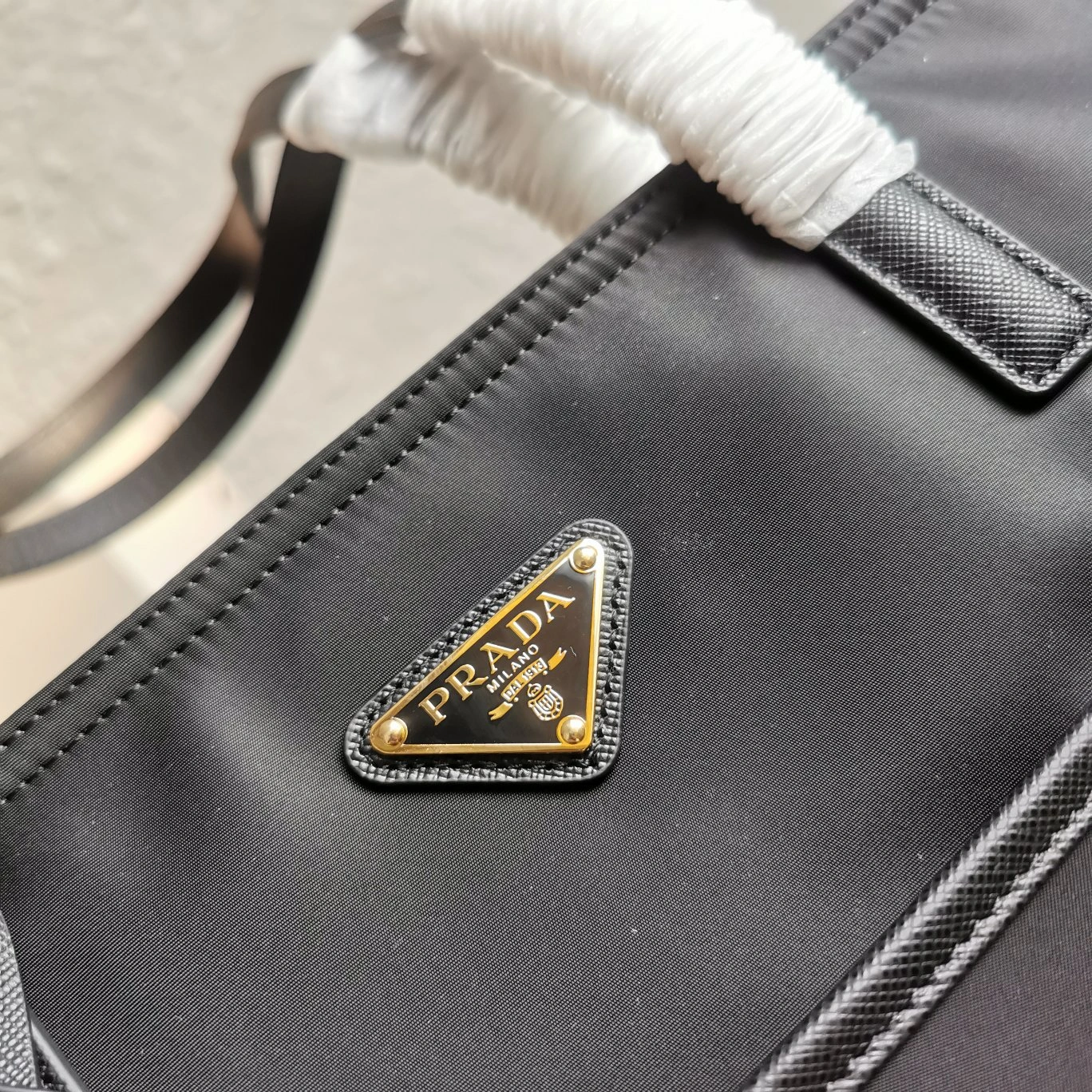Prada Shopping Bags Modern 73593